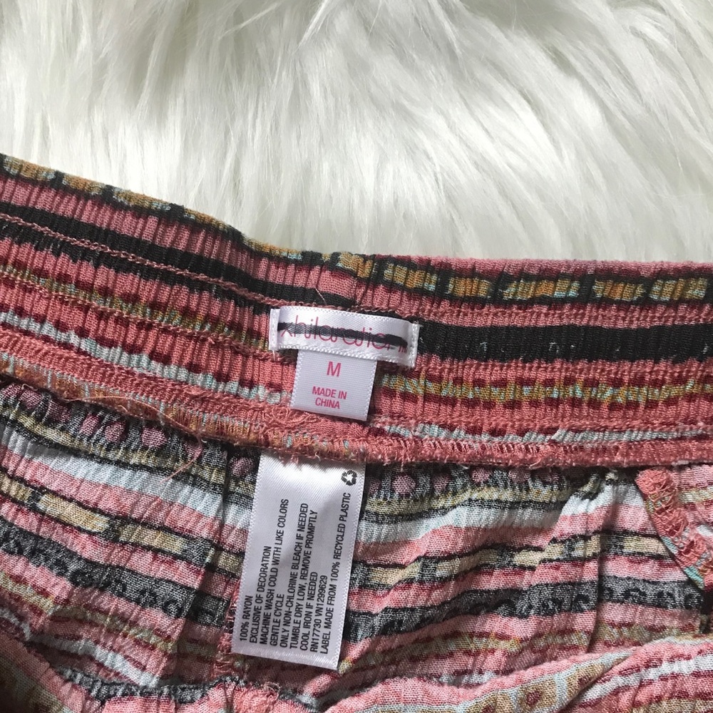 Multi-color Flowy Shorts! - Picture 2 of 3